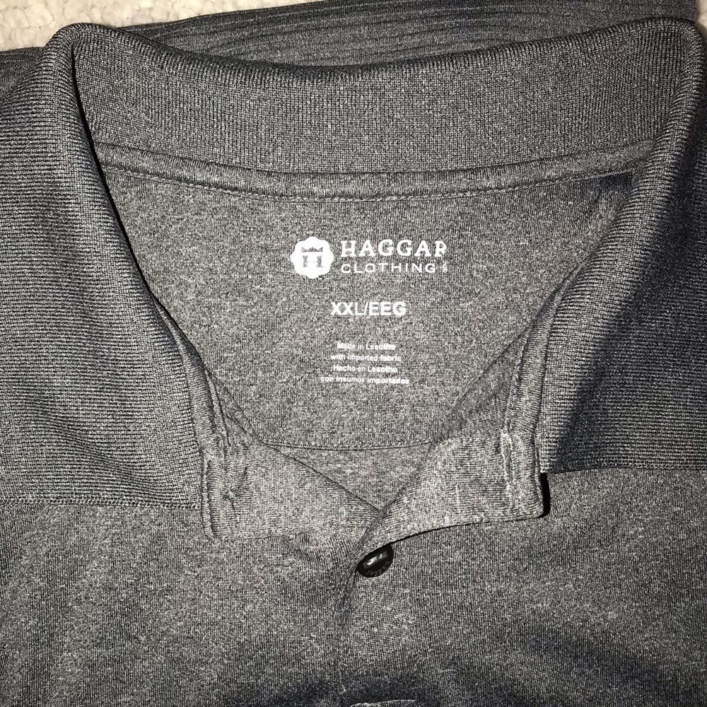 Men’s pullover with collar
